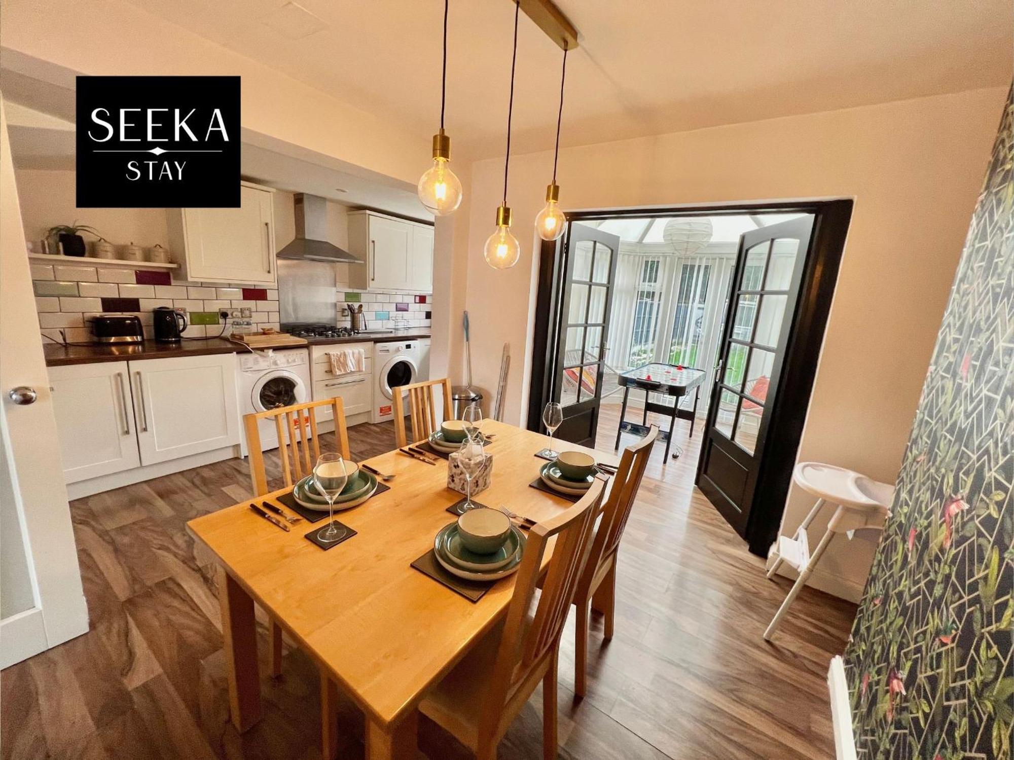 Cosy 2-Bedroom House, Walking Distance Cbs, Ideal For Contractors-Business Stays Κόβεντρι Εξωτερικό φωτογραφία